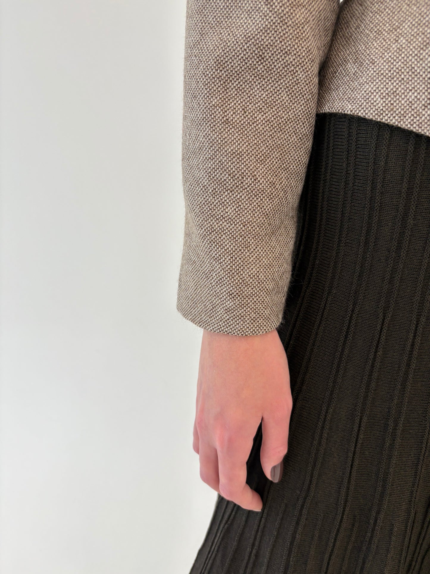 Sacou vintage cambrat chocolate brown cu ivoire din lana plină extrafina