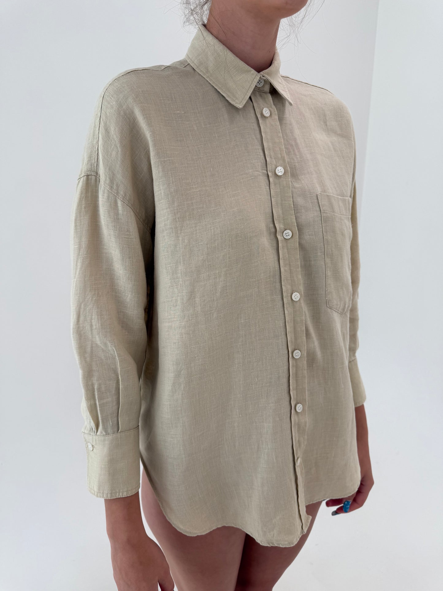 Cămașa nude din in premium in croi oversized