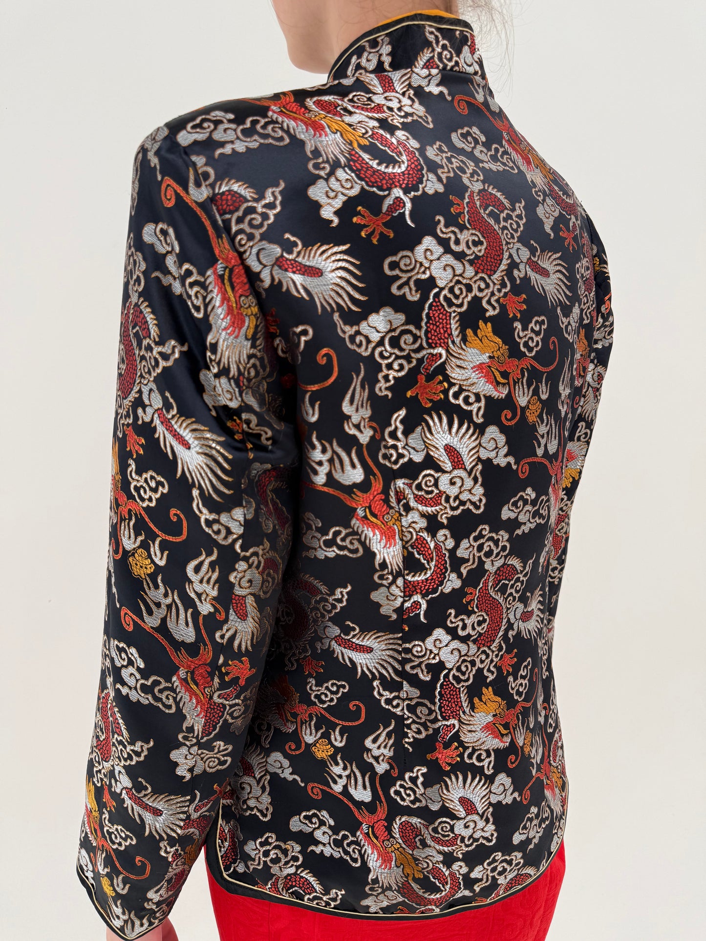 Sacou asiatic luxury din jacquard de mătase naturală negru cu argintiu