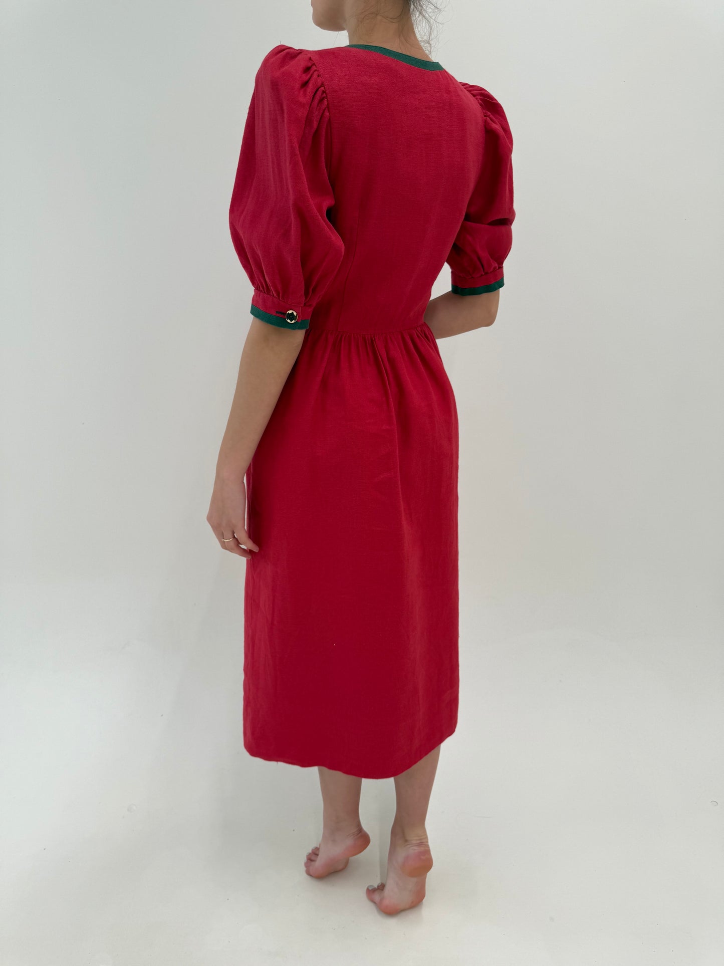 Rochie vintage maxi din pânză de in cu corsaj și buzunare