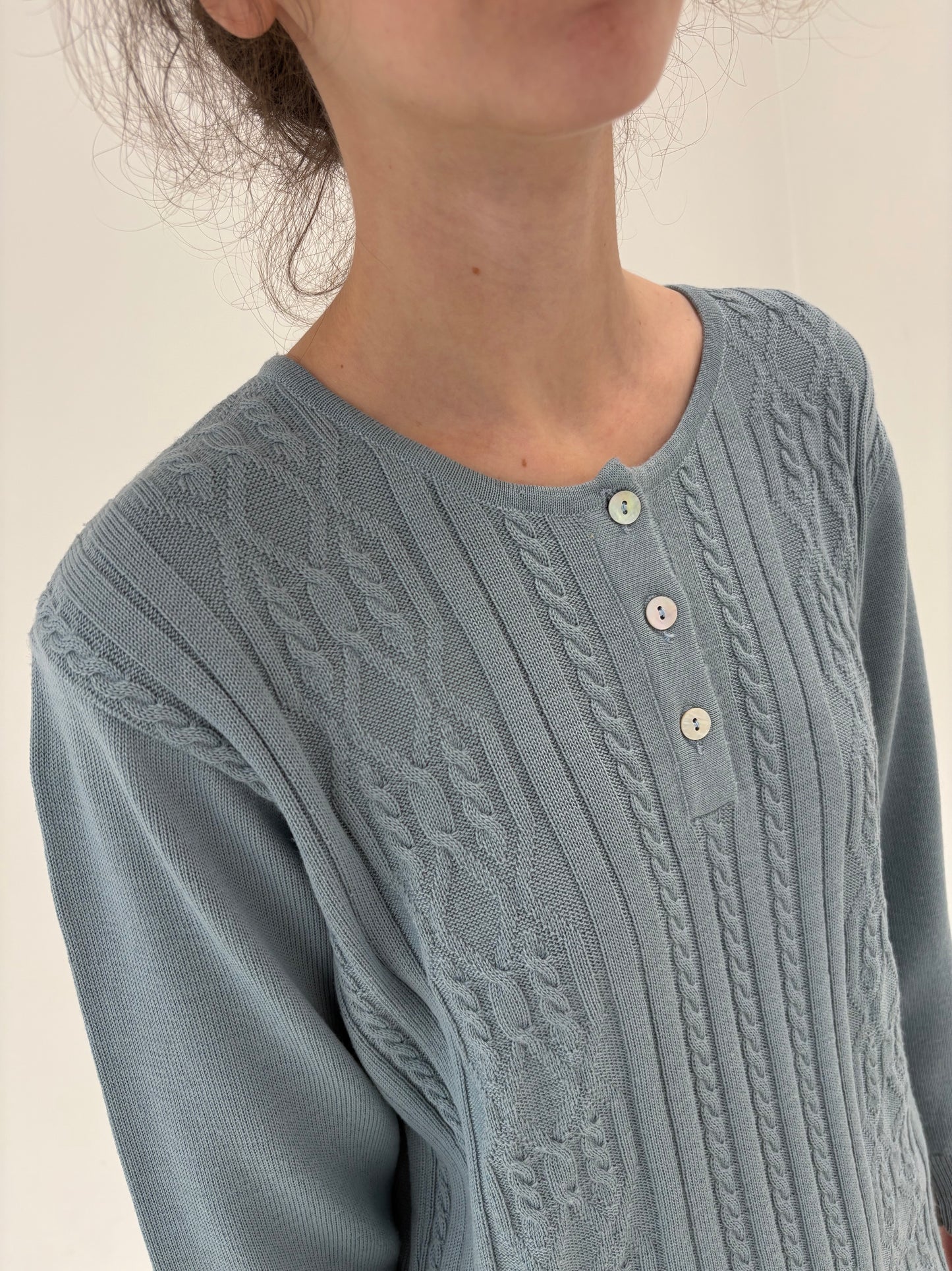 Pulover baby Blue cu torsade din lana merino extrafina de gramaj mare