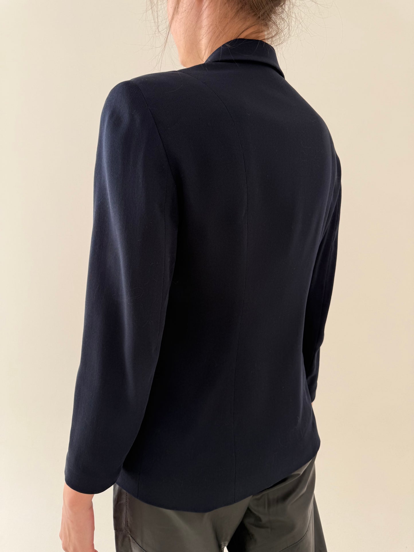 Sacou englezesc petite ușor cambrat din stofita excepțională texturată