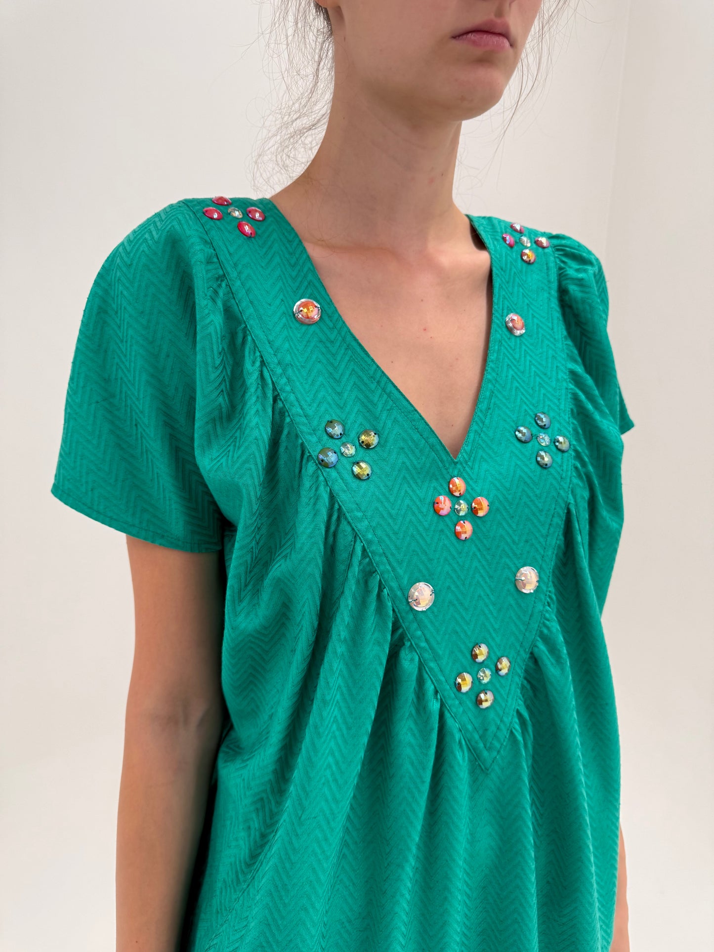 Rochie vintage emerald green cu aplicații manuale din pânză luxury
