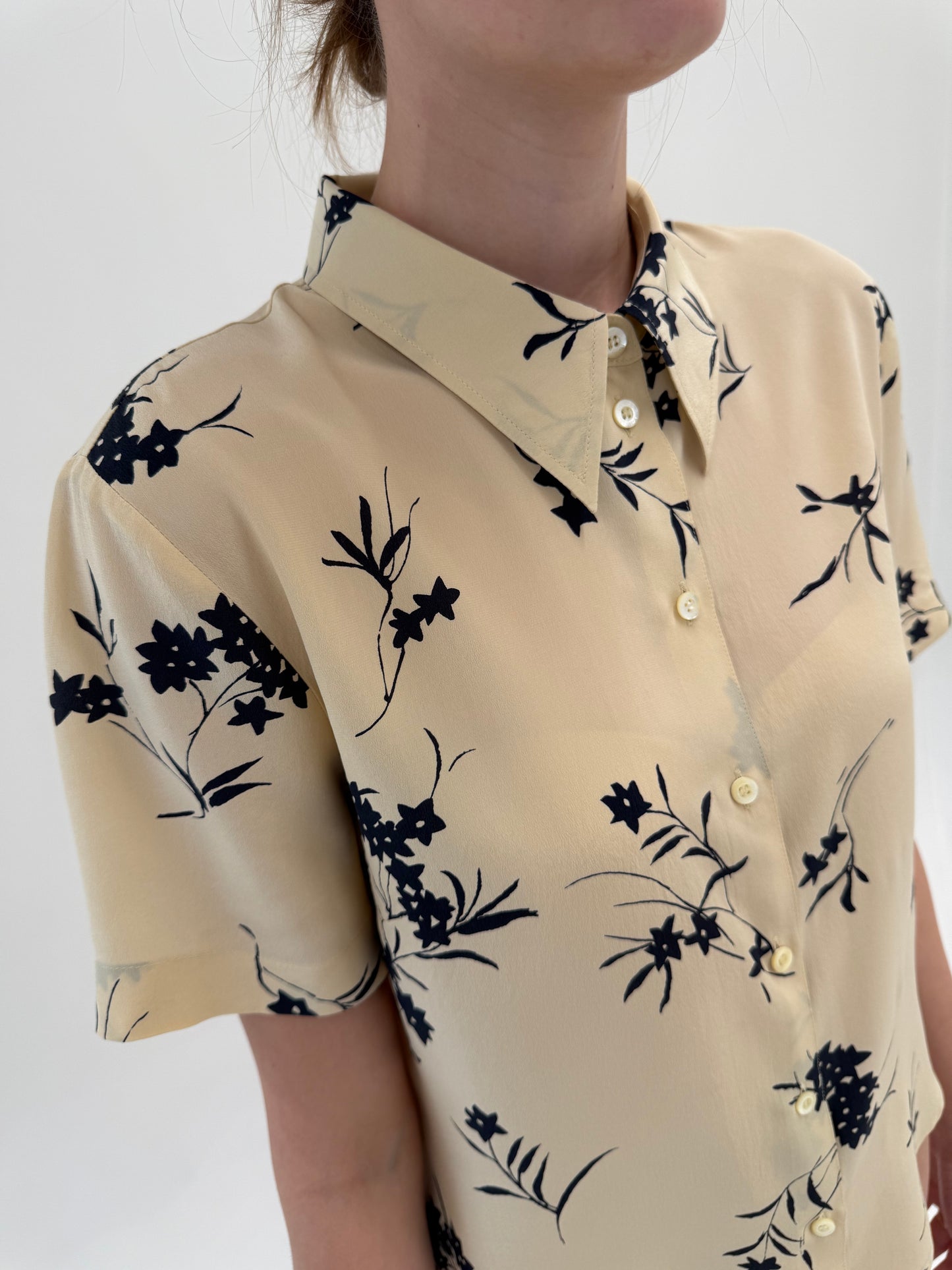 Cămașa Laurel by Escada camel din mătase natural cu print organic negru