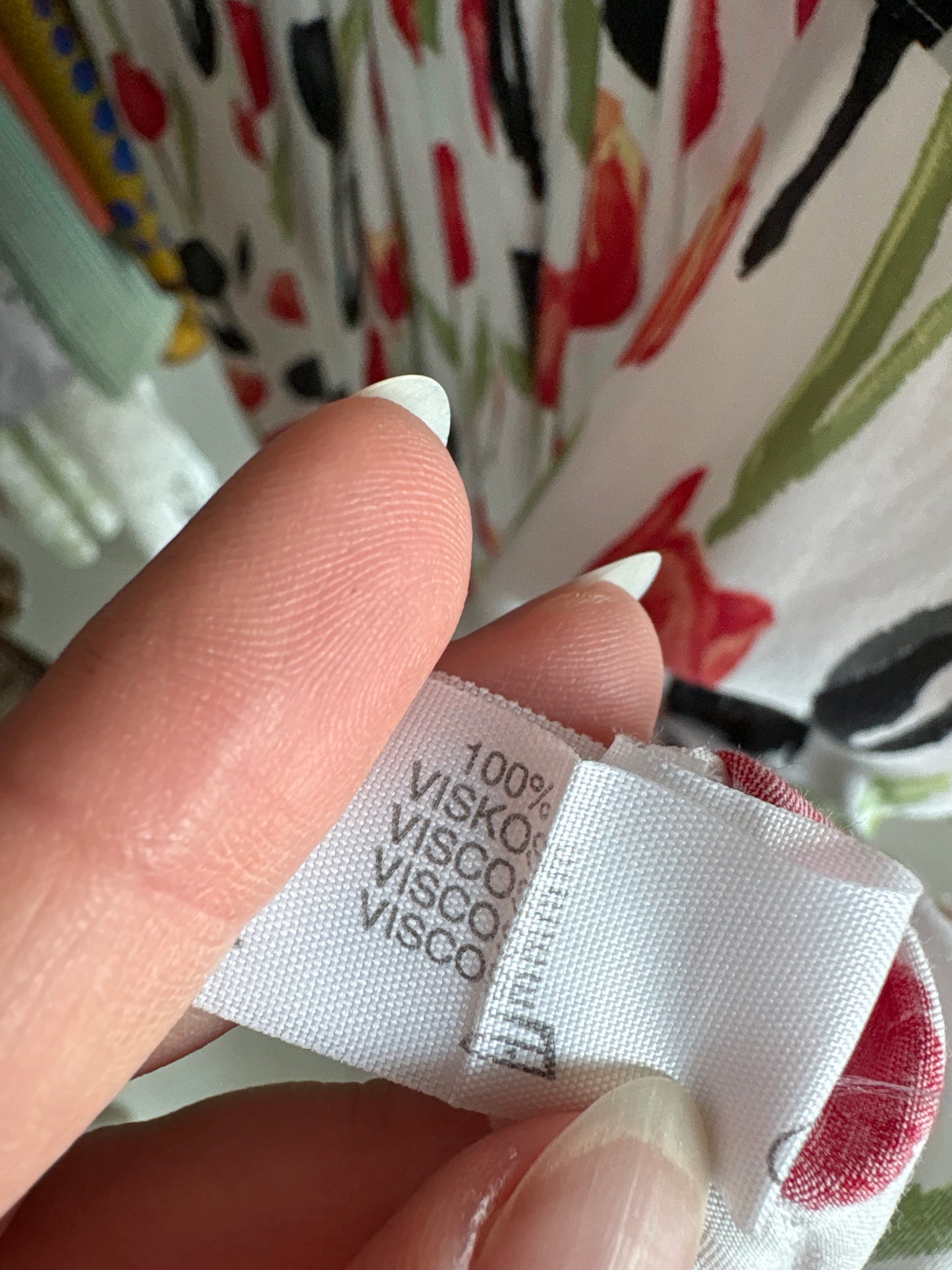 Rochie maxi vintage super vaporoasă cu talie marcată și print cu lalele
