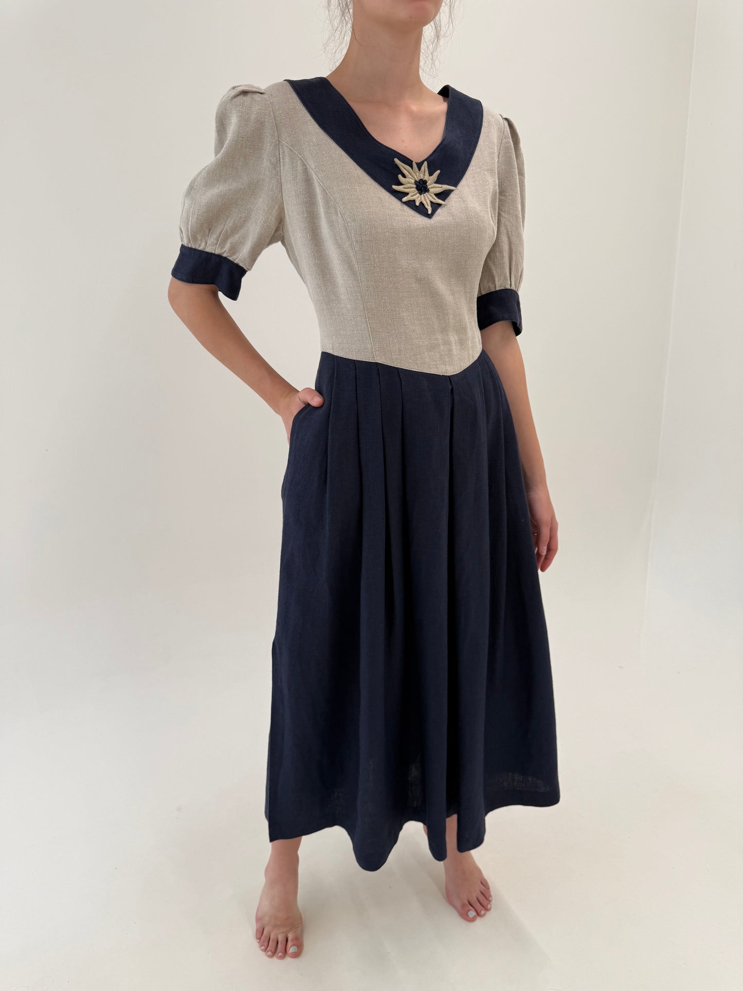Rochie vintage colorblock din pânză grea de in cu corsaj Navy și sand nude