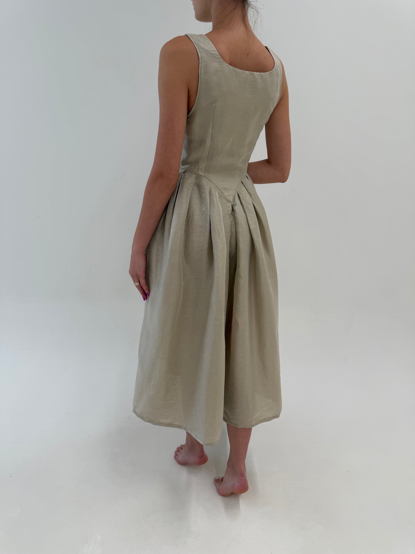 Rochie vintage maxi ‘couture’ din pânză perlata de în cu corsaj de la zi la seară