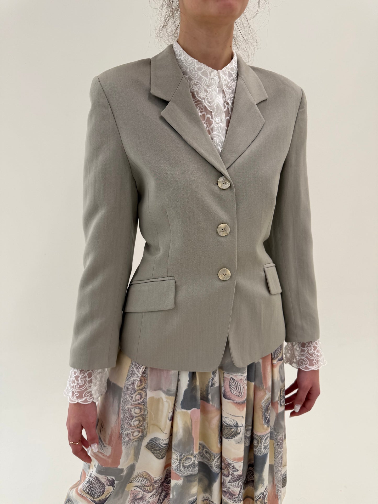Sacou vintage din gama Max Mara din stofita cu mătase naturală și lana