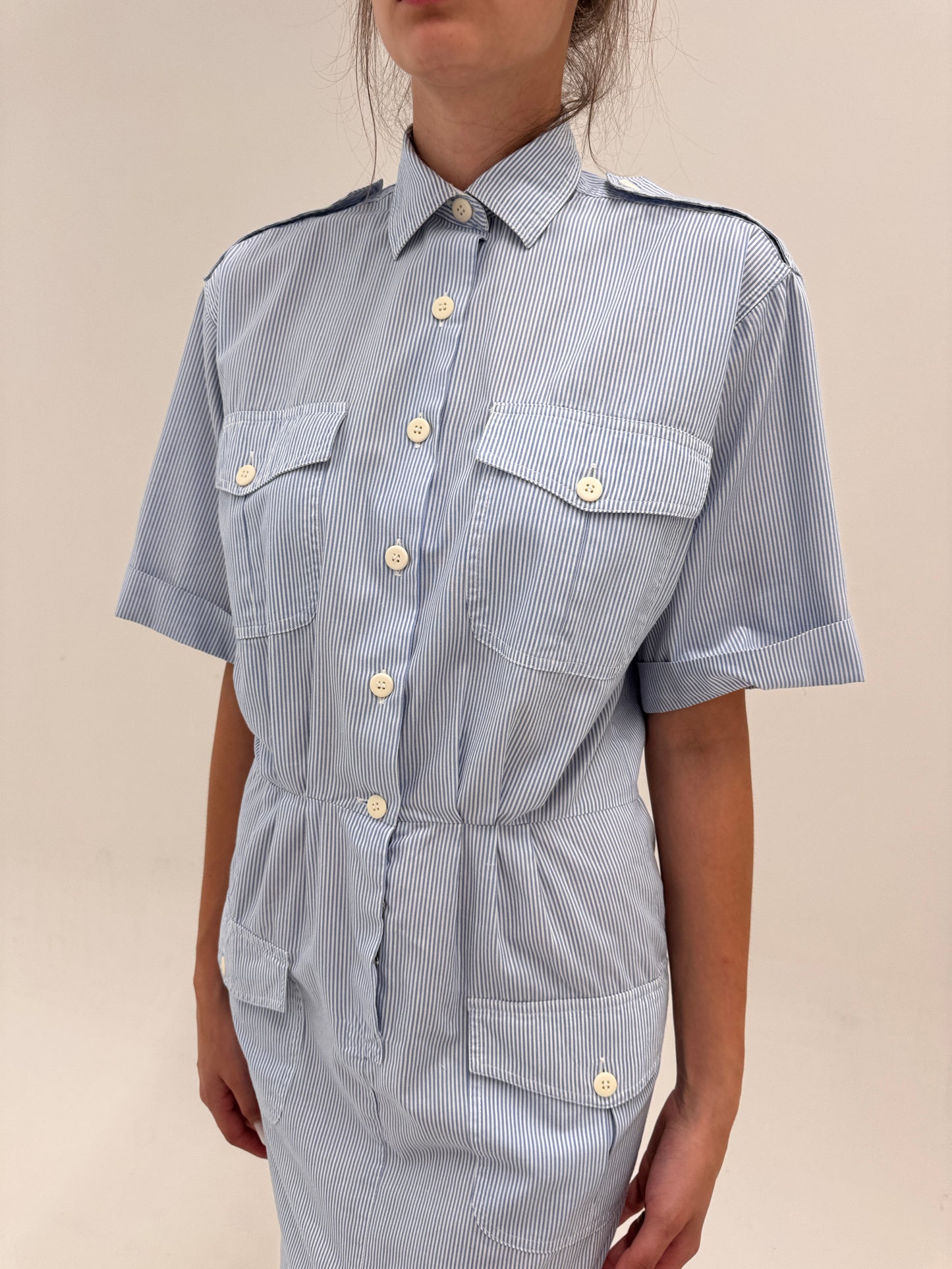 Rochie vintage italiană de designer in dungi fine baby blue cu talie marcată