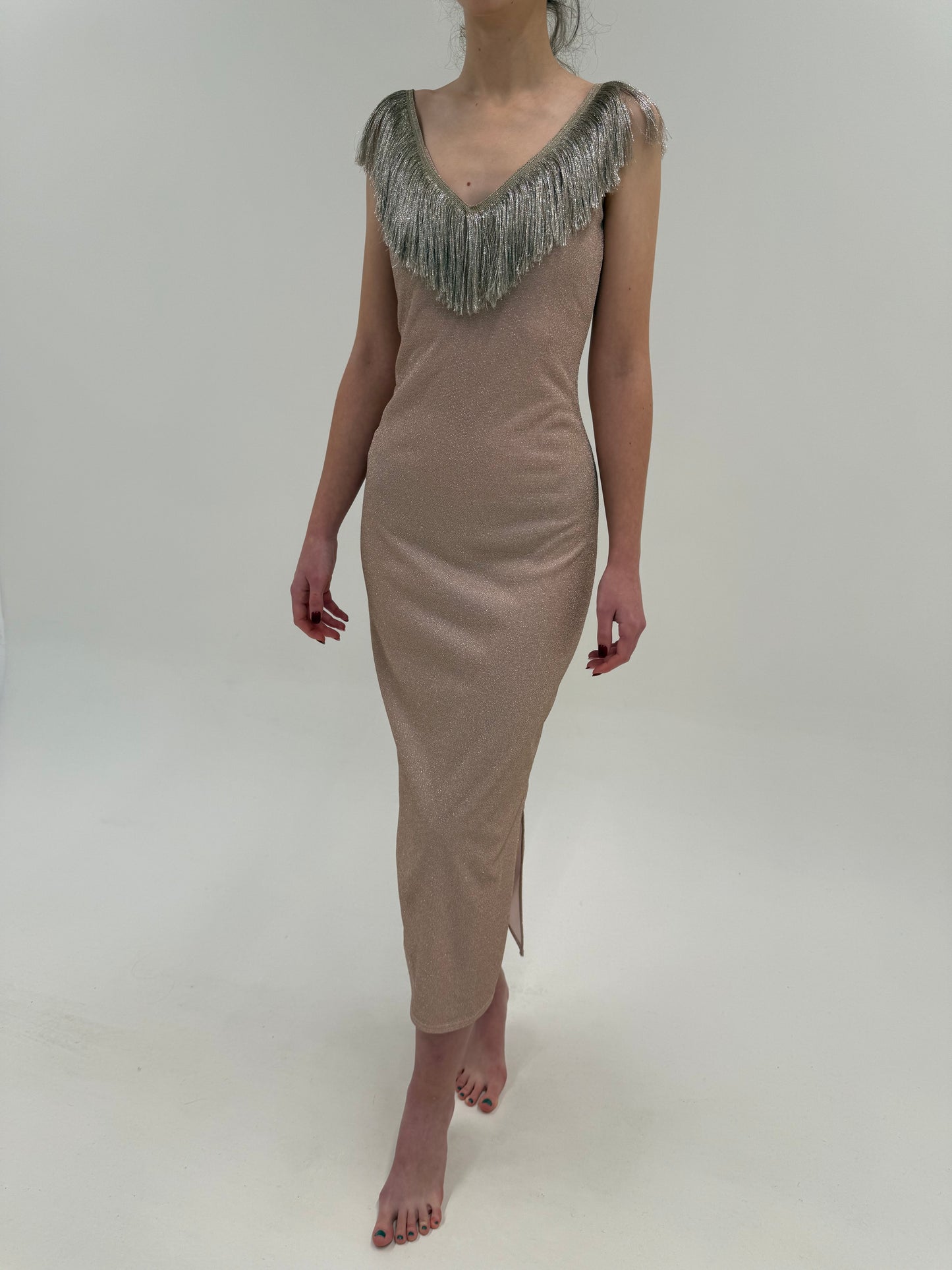 Rochie vintage maxi powder pink cu franjuri și inserții extrafine argintii