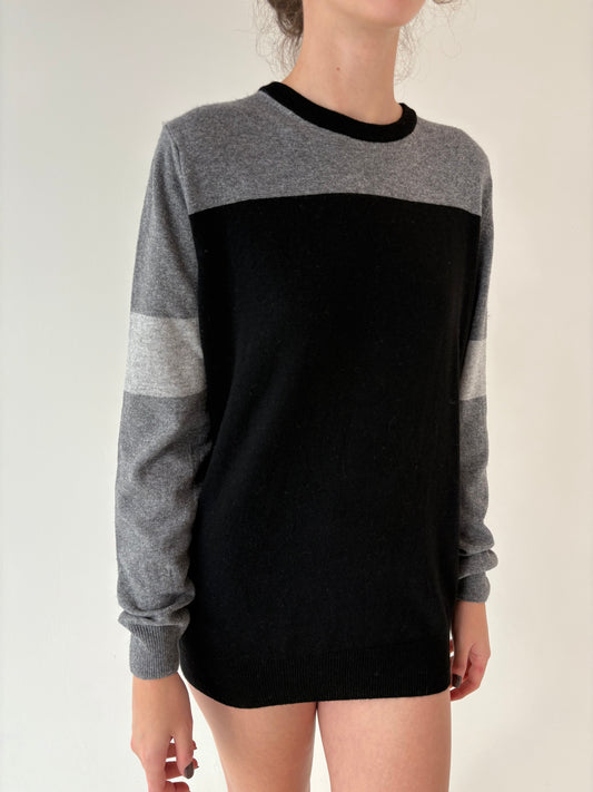 Pulover tall colorblock din mix de cașmir în nuanțe de gri cu negru