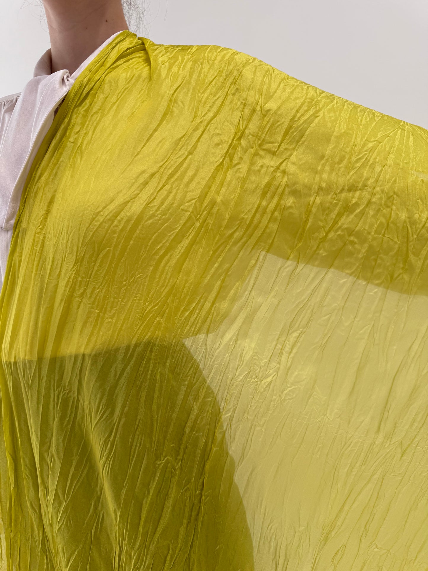 Eșarfă XXL no iron chartreuse din mătase naturală