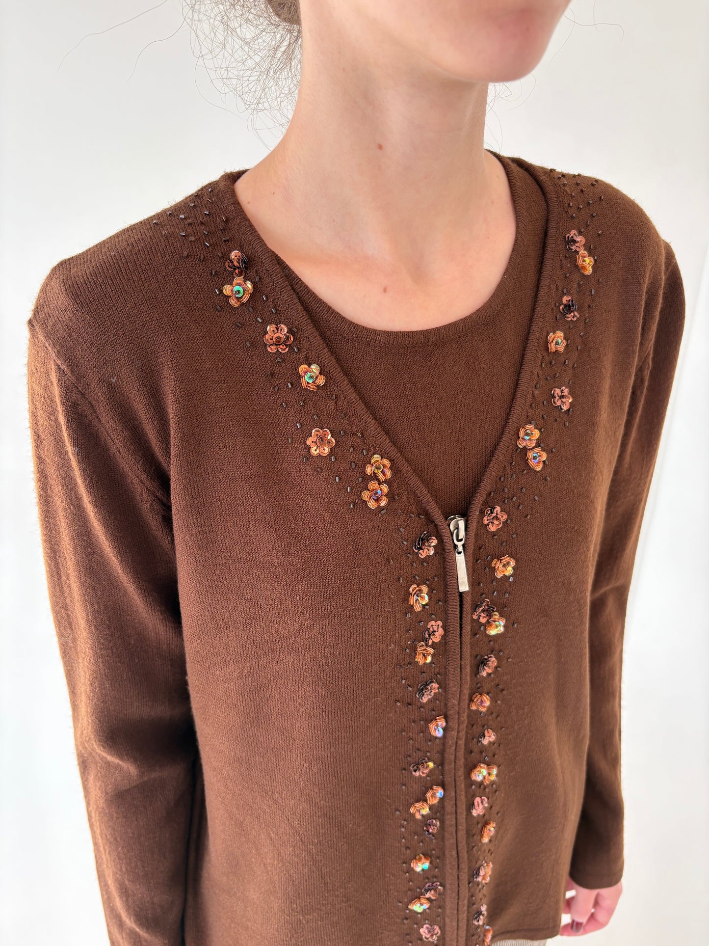 Set vintage chocolate brown din mix de lana extrem de fină cu aplicații manuale