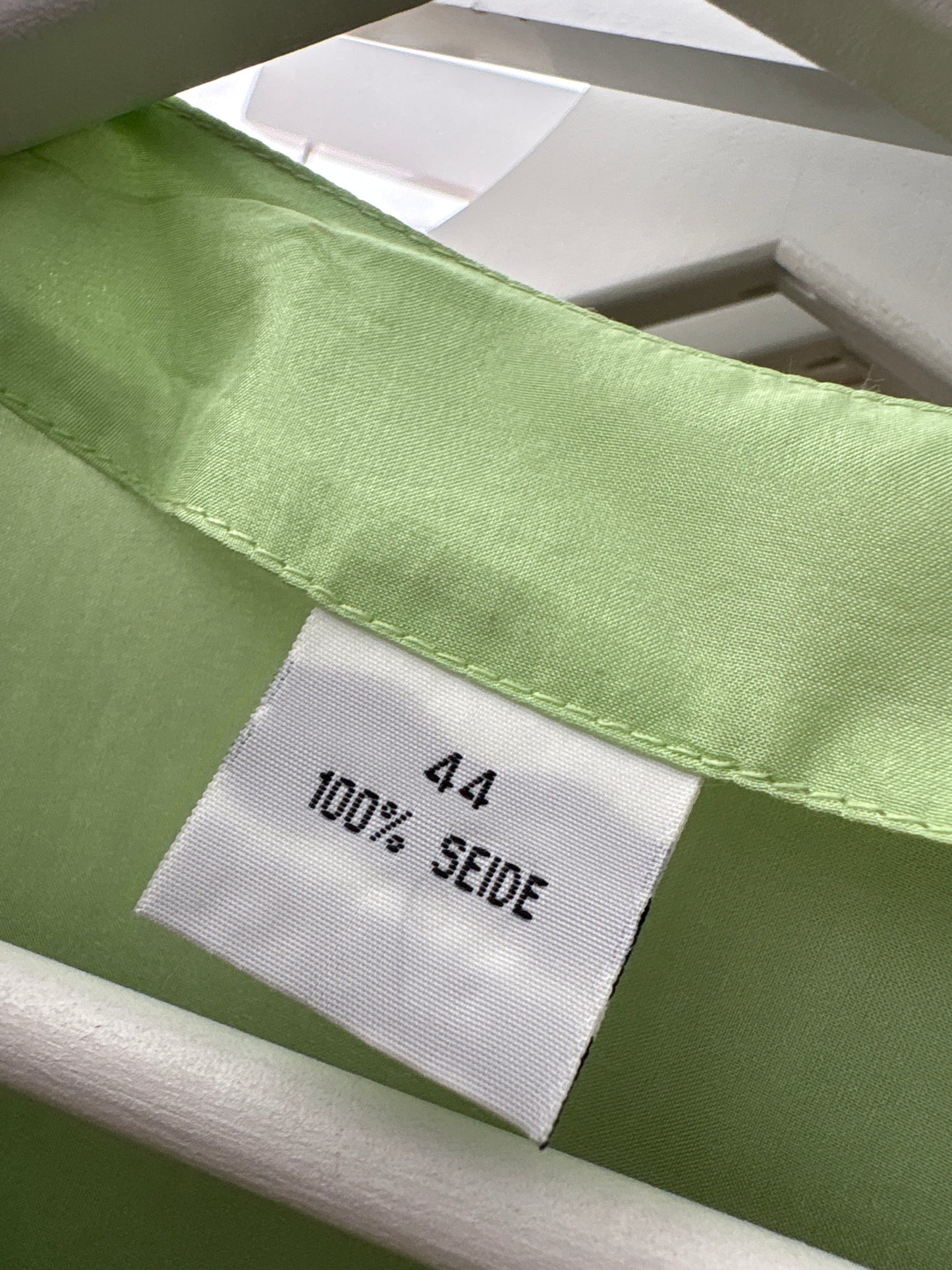 Camasa din mătase naturală verde crud în croi lung minimalist