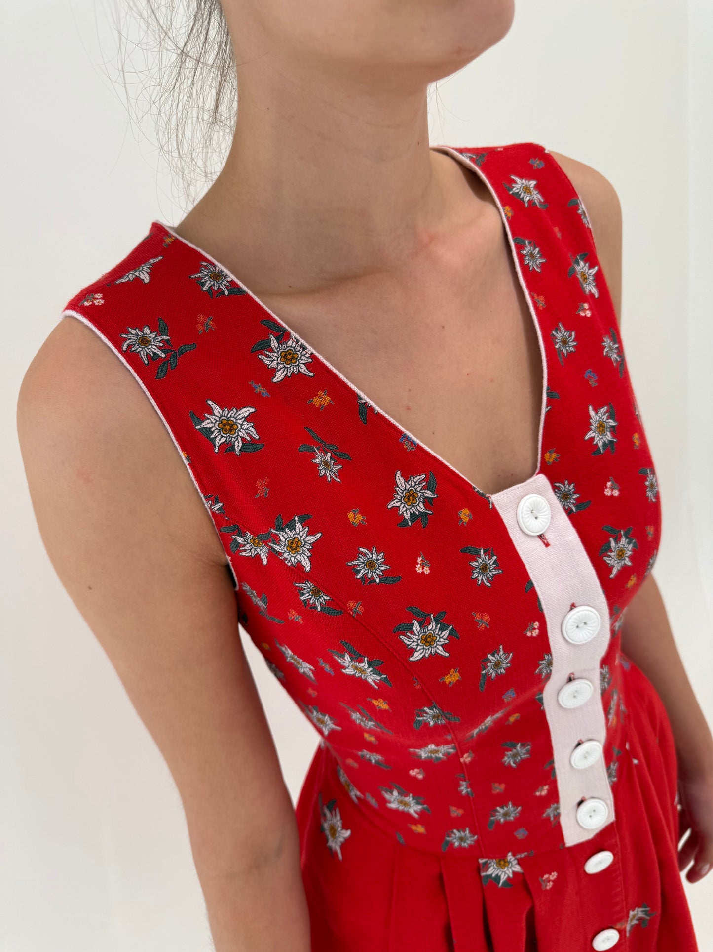 Rochie vintage din pânză răcoroasă de in, bumbac și modal cu corsaj
