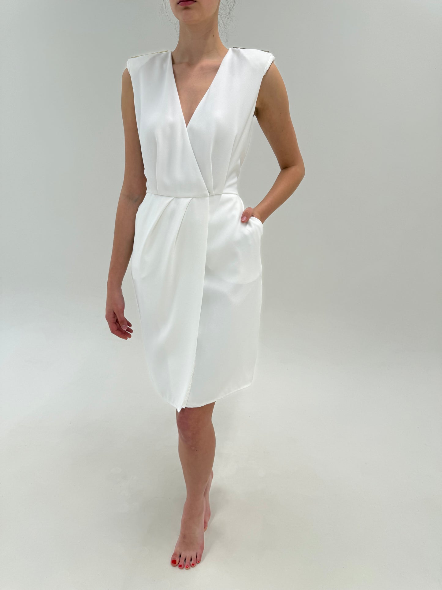 Rochie Elisabeta Franchi de la business la cocktail în croi petrecut