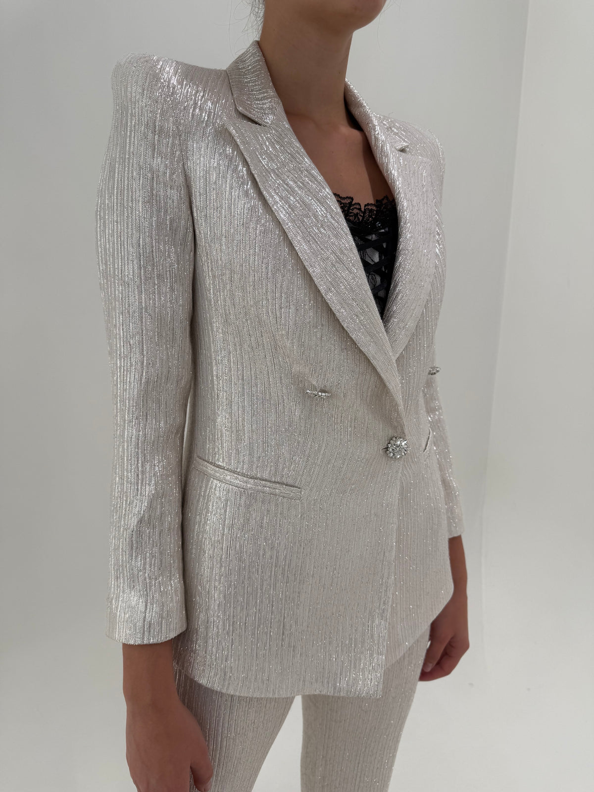 Costum ultra elegant de brand luxury italian Gattinoni din material prețios