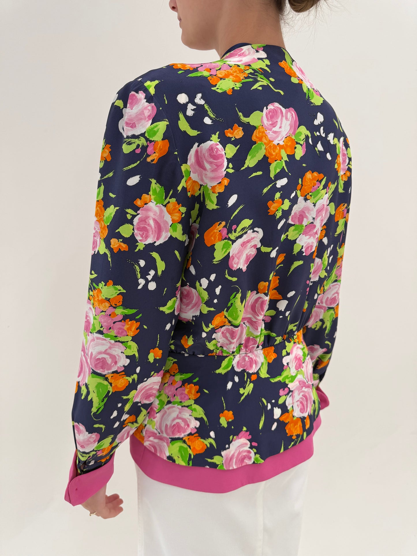 Sacou vintage Ungaro din mătase naturală în croi cambrat ultra feminin