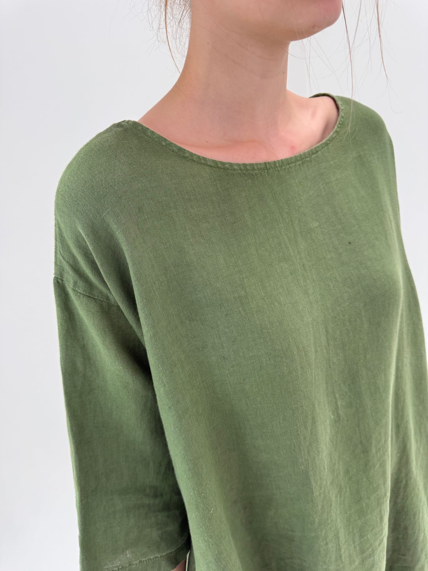 Rochie maxi italiană cu buzunare în croi deosebit volumizat minimalist din in