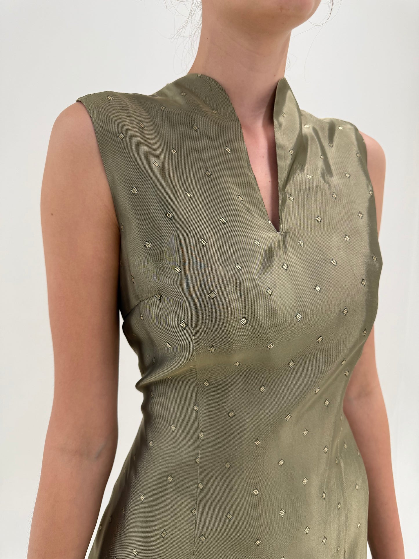 Rochie excepțională cu influențe asiatice din jacquard subțire de mătase naturală