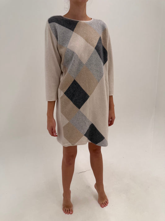 Rochie petite din cașmir argyle multiply high end în nuanțe superbe neutre