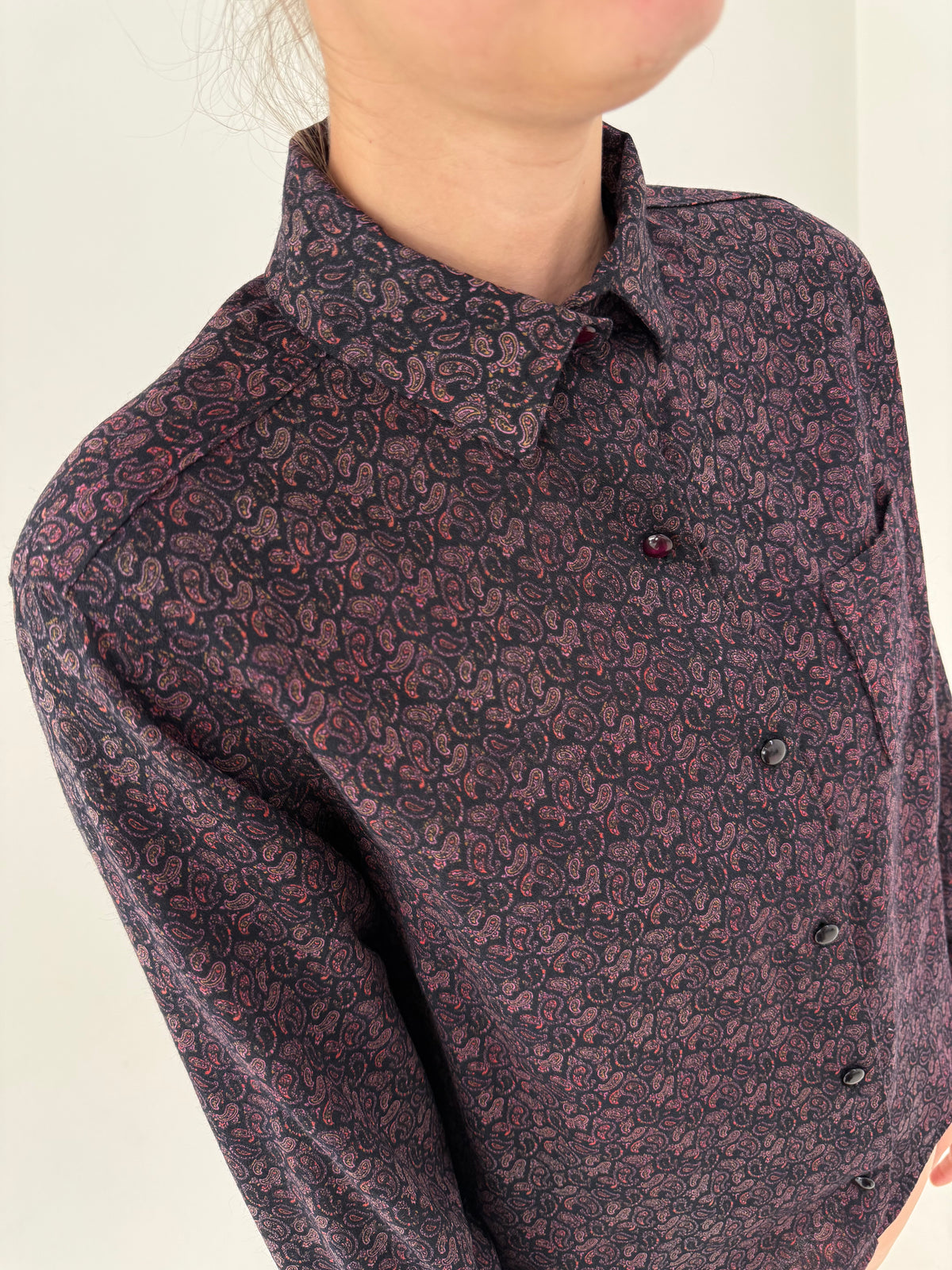 Cămașa vintage din lana extrafina eggplant purple cu print paisley