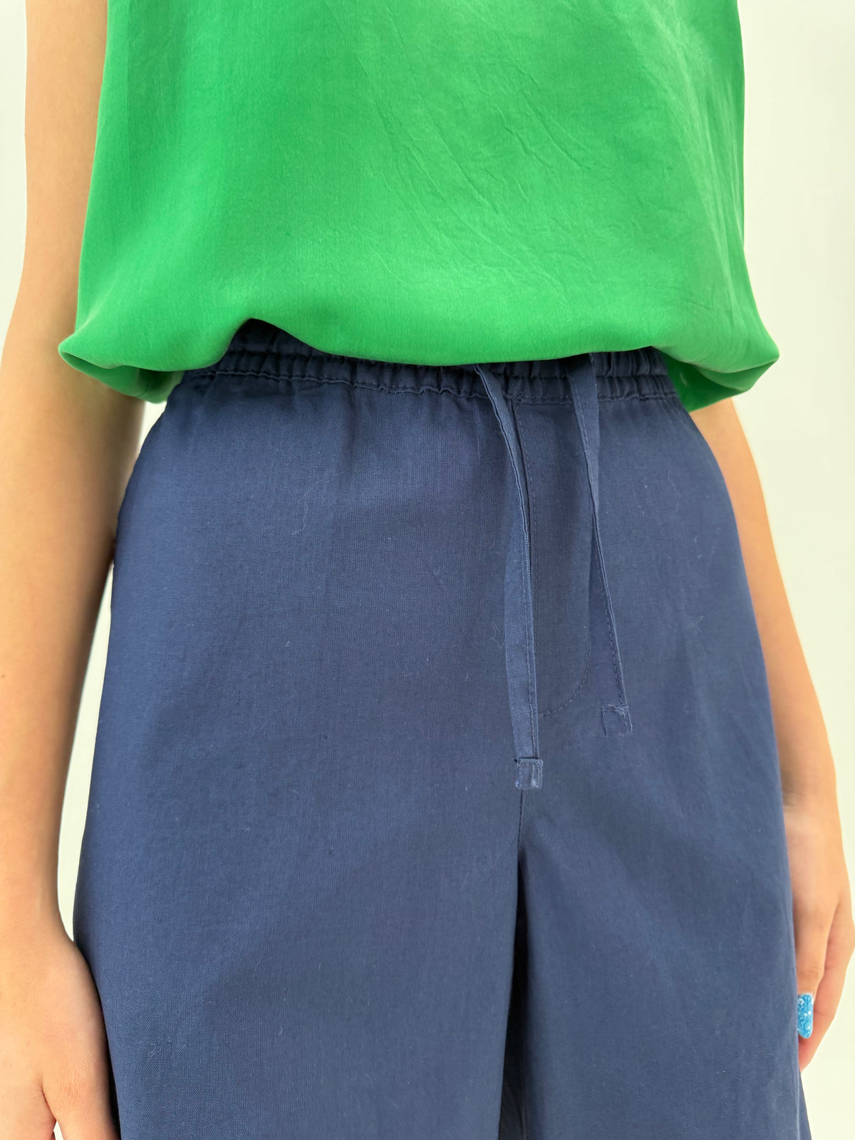 Pantaloni din in Navy blue cu talie ultra înaltă reglabilă foarte generoasă