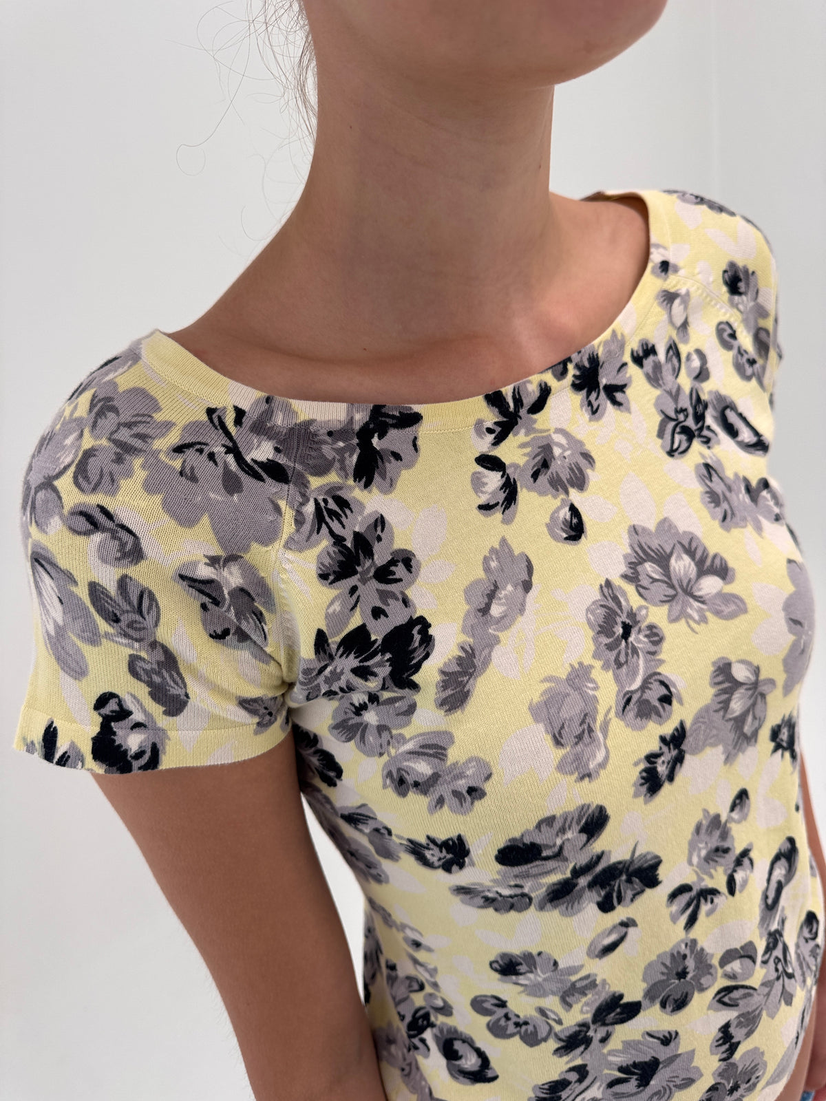 Top Max Mara butter yellow cu print superb din jerse excepțional de bumbac