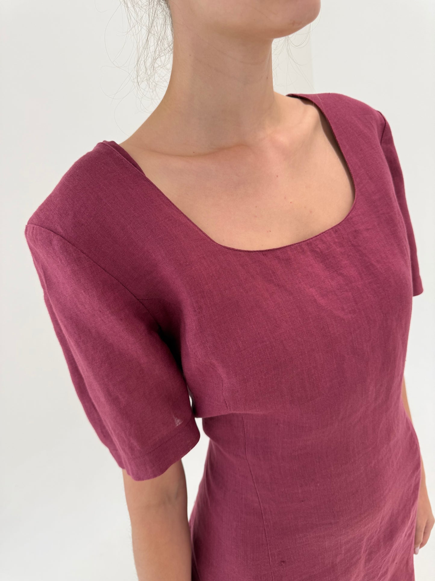 Rochie vintage maxi din in burgundy în croi chic minimalist