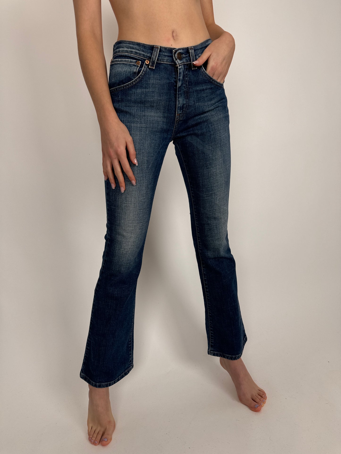 Jeanși Levi’s evazați model 525