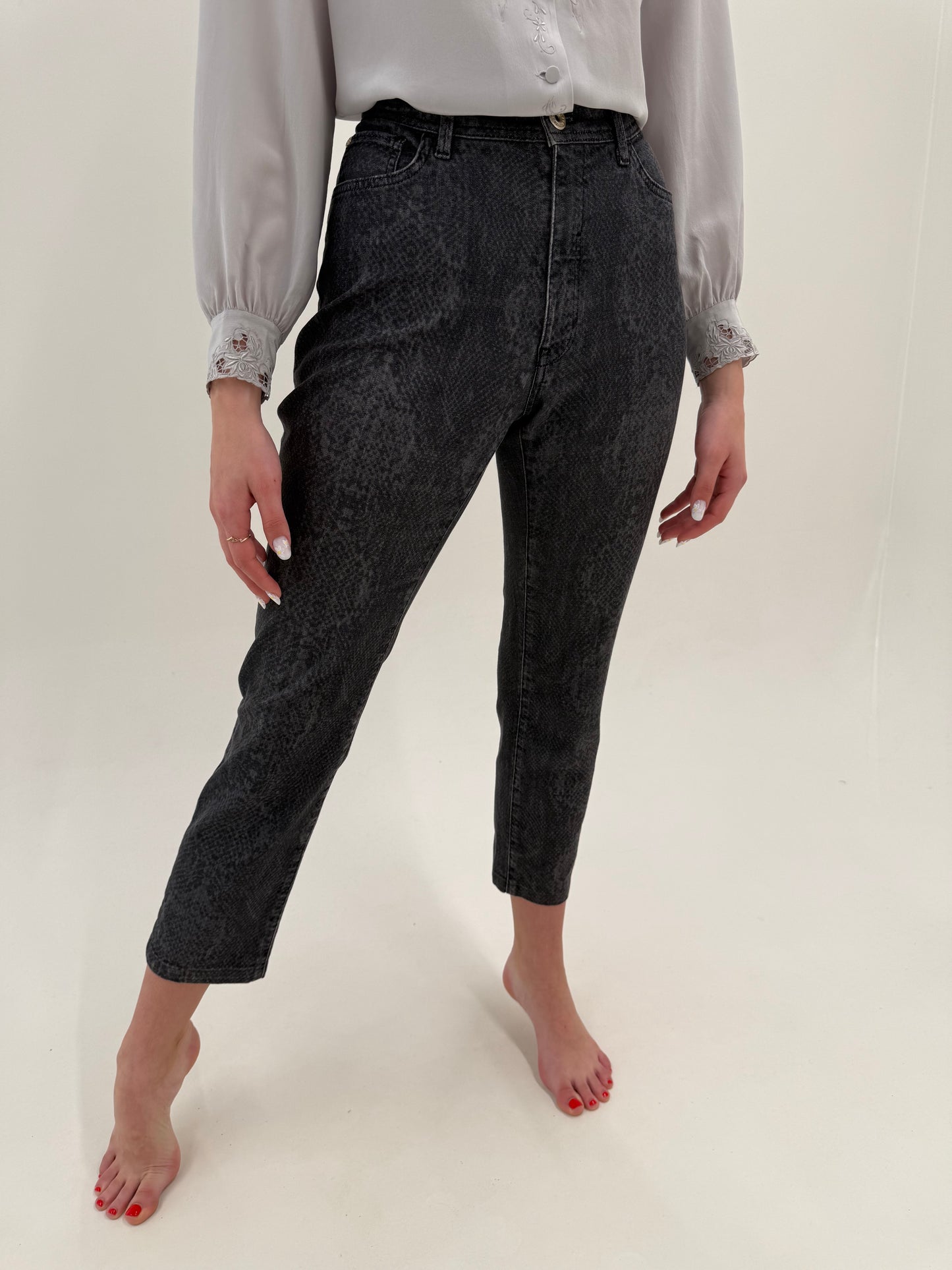 Jeans luxury Trussardi mom fit cu animal print stilizat