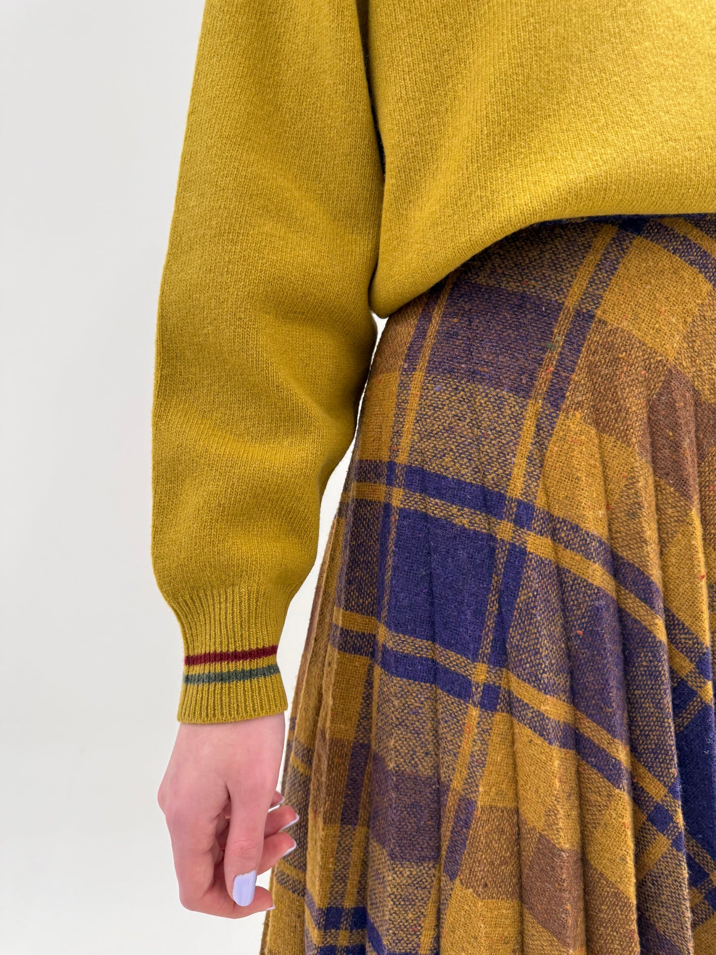 Fustă vintage plisată din tweed gros de lana mustard yellow in carouri