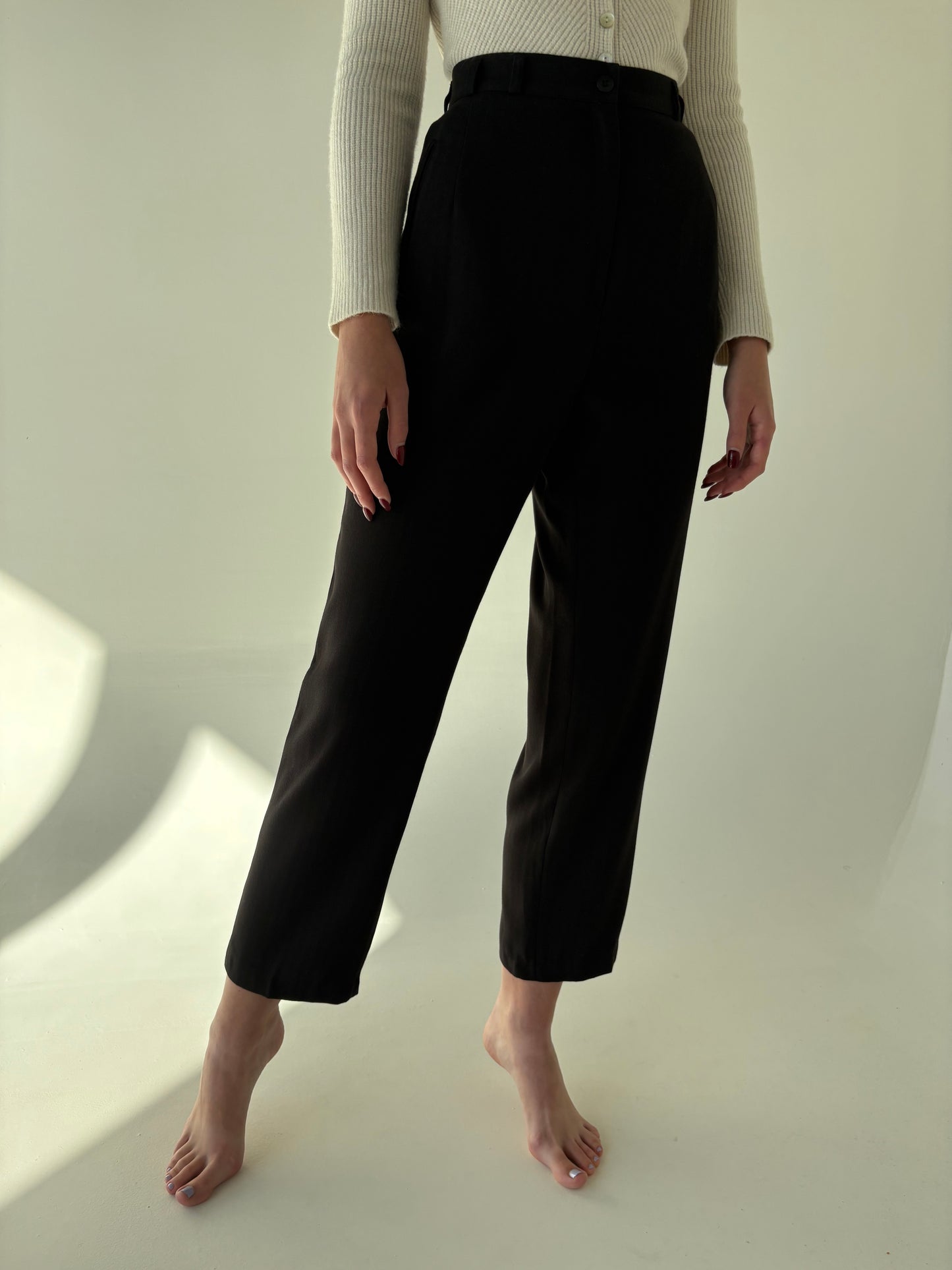 Pantaloni dark chocolate brown țigaretă din lana extrafina