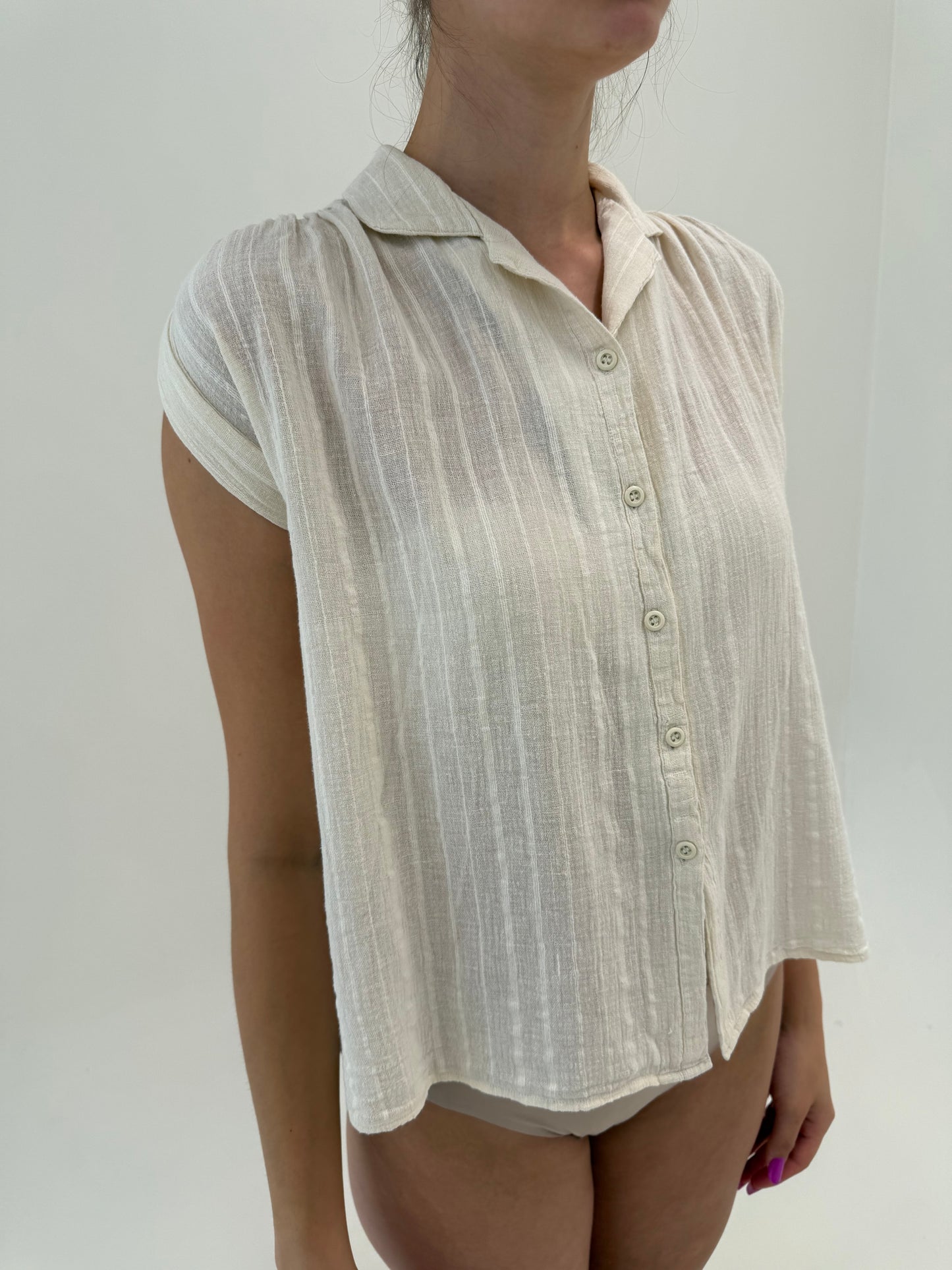 Cămașa vintage light nude in croi drapat din pânză excepțională de bumbac