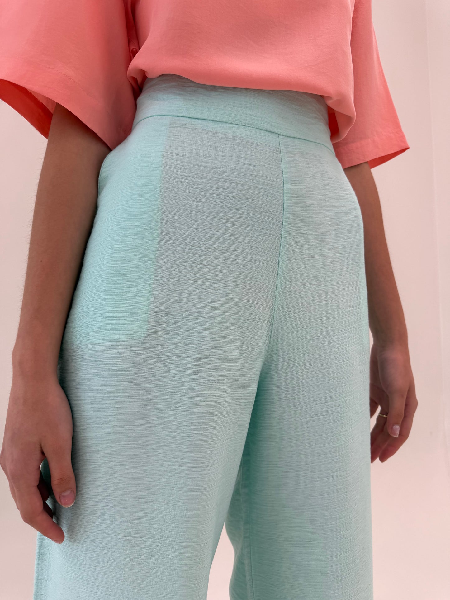 Pantaloni palazzo mint green din panzica extrafina cu talie ultra înaltă
