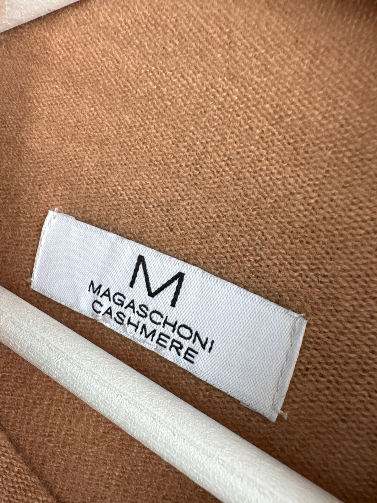 Rochie camel minimalistă din cașmir