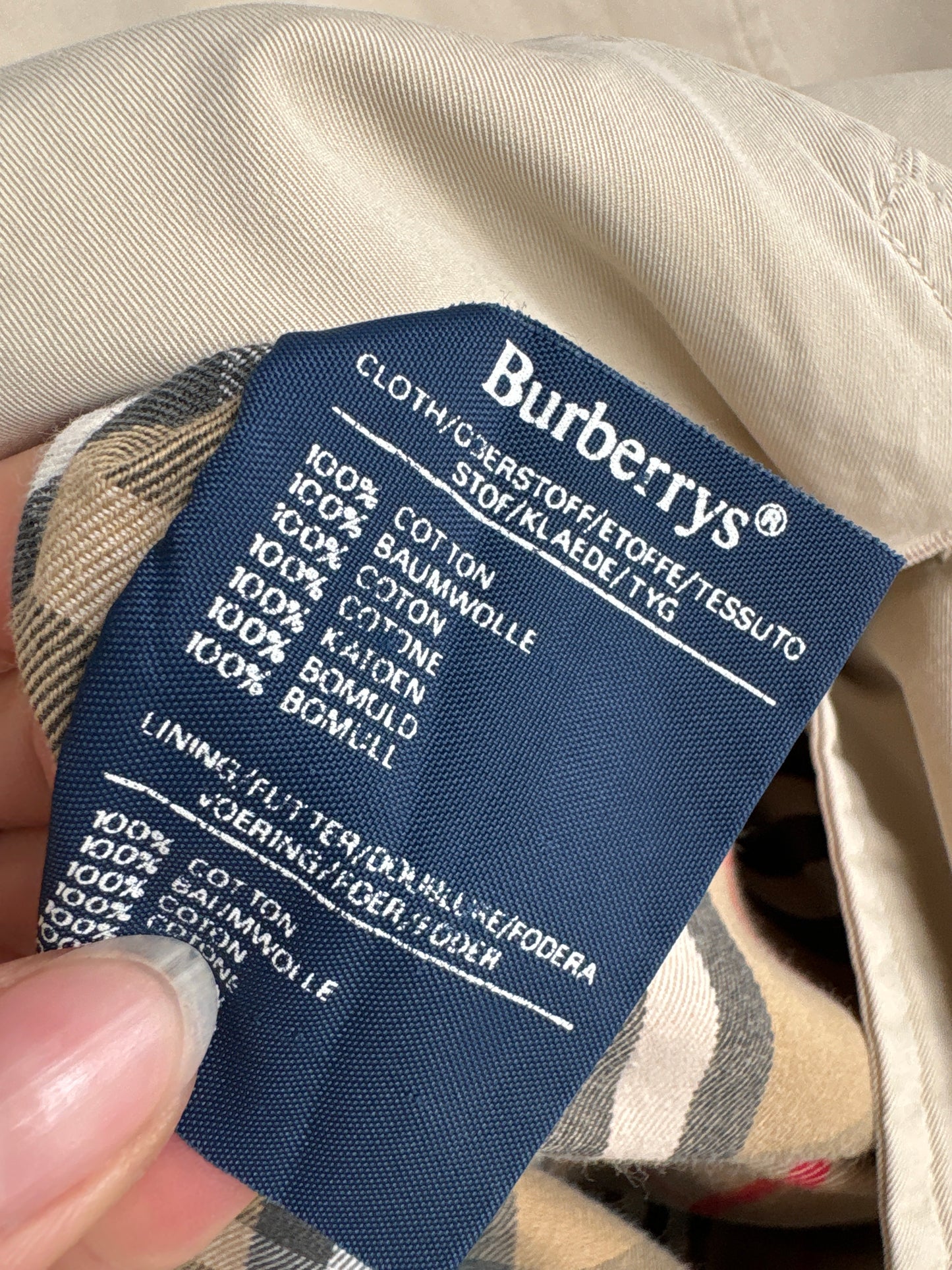 Trench Burberry vintage petite light nude în croi clasic