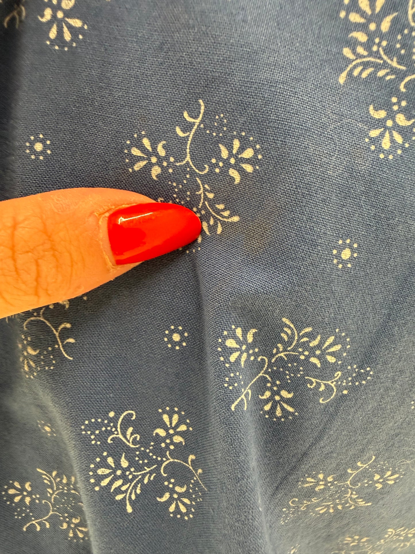 Rochie vintage maxi jeans blue cu corsaj și print floral delicat din pânză de bumbac