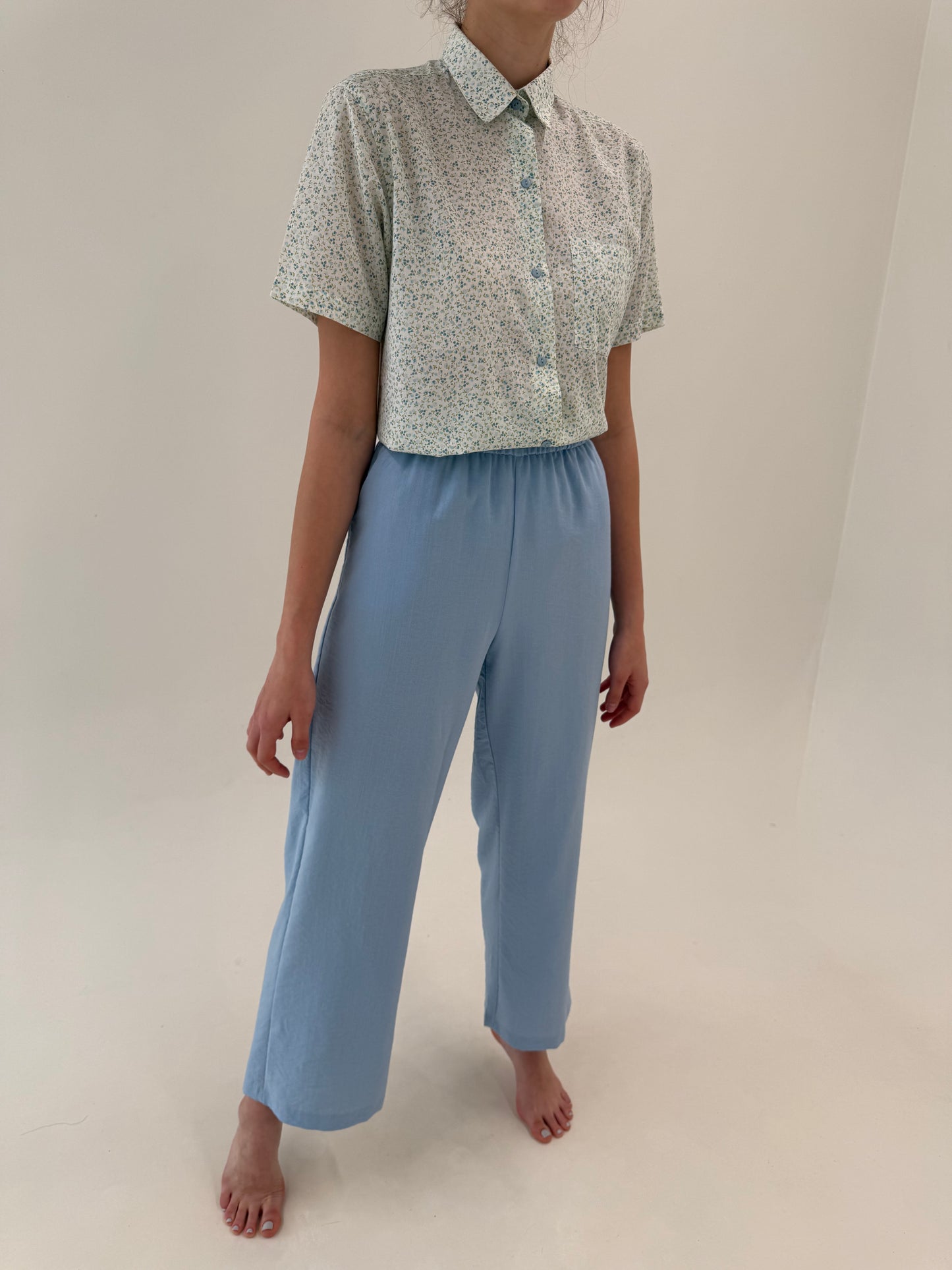 Pantaloni baby blue palazzo cu talie ultra înaltă elastică din panzica