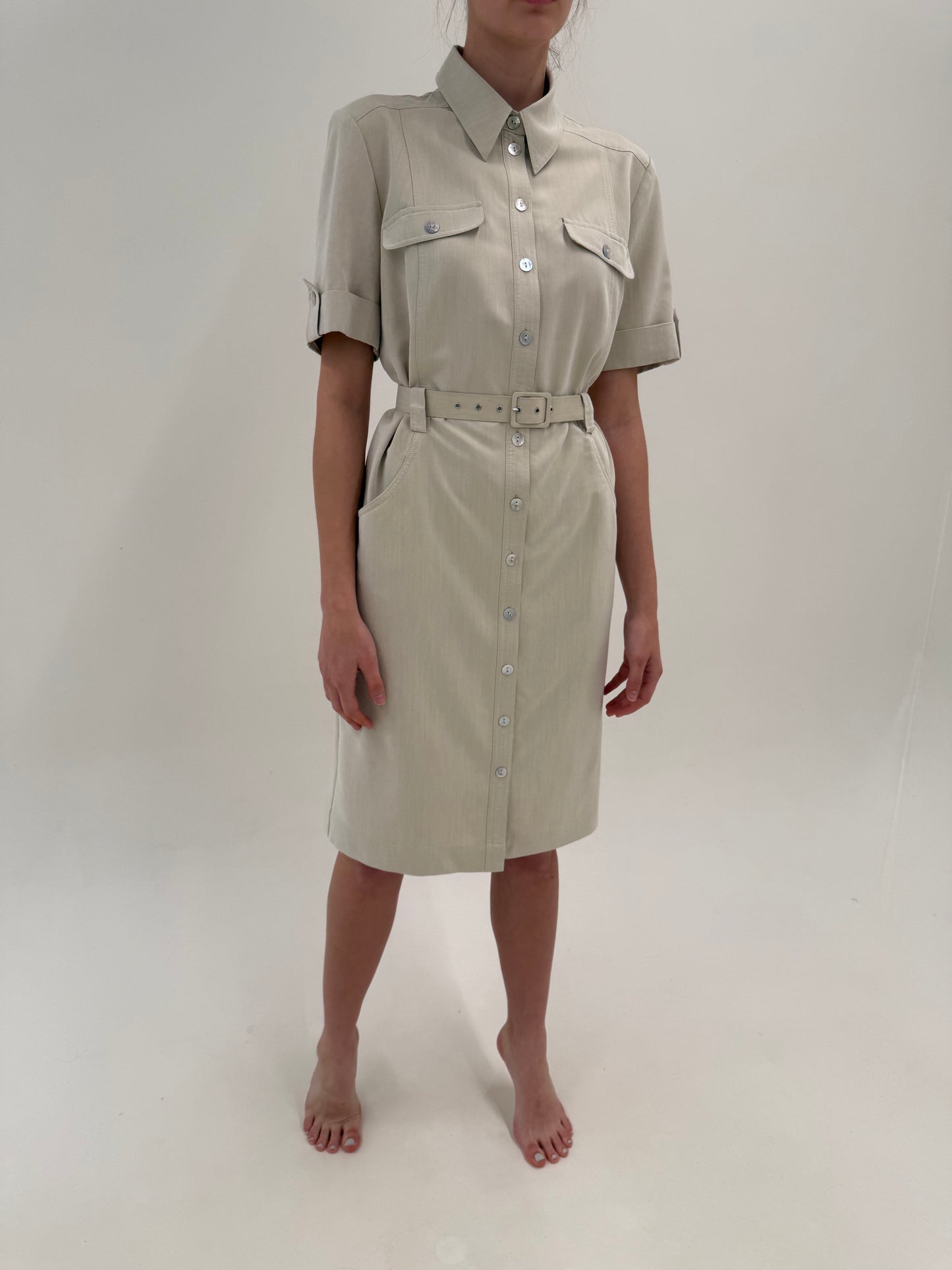 Rochie vintage în stil Safari sand nude din pânză extrafina și nasturi mother of pearl
