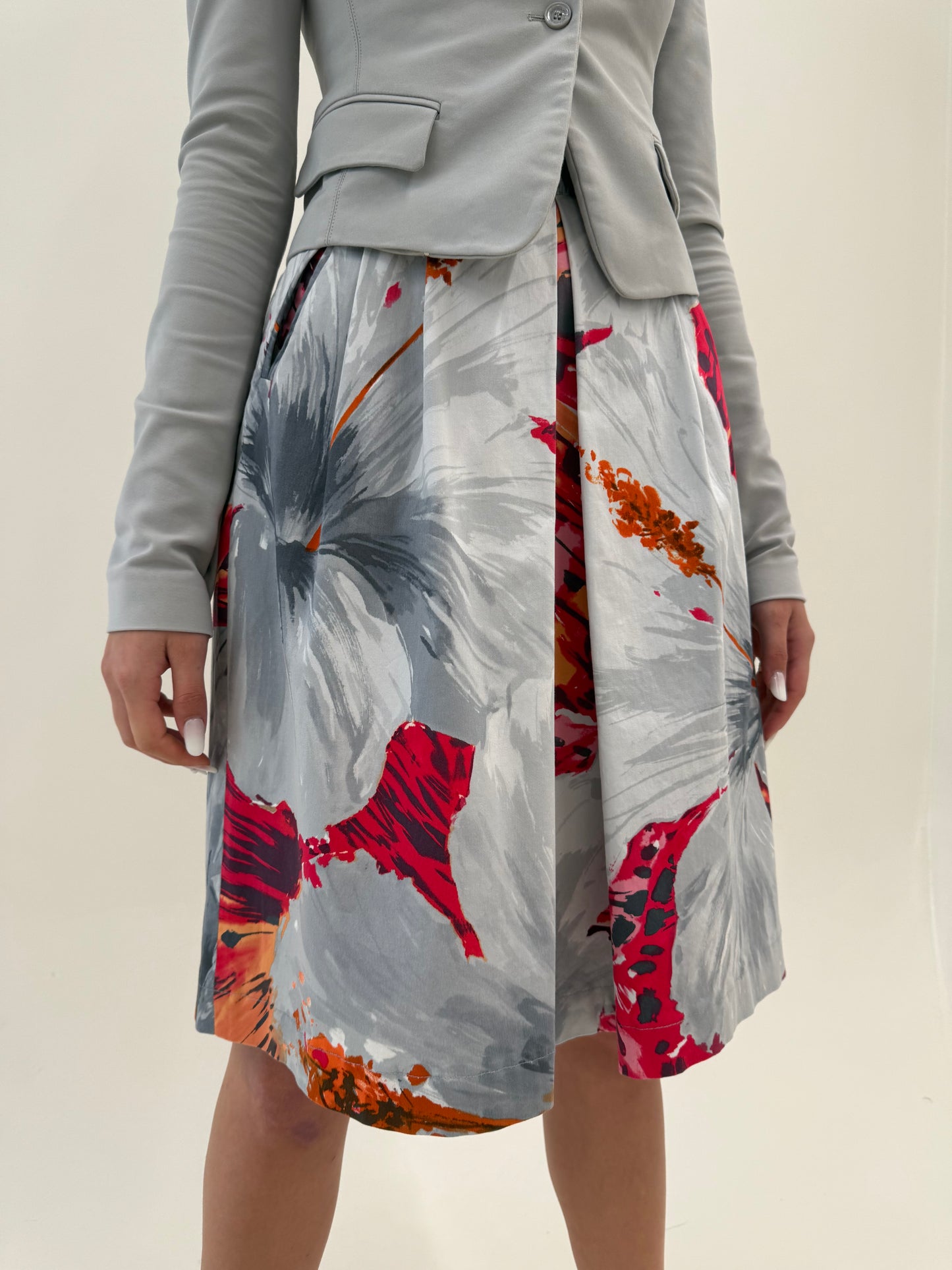 Fustă luxury Blumarine în croi de ani 60 din bumbac structurat cu talie ultra marcată