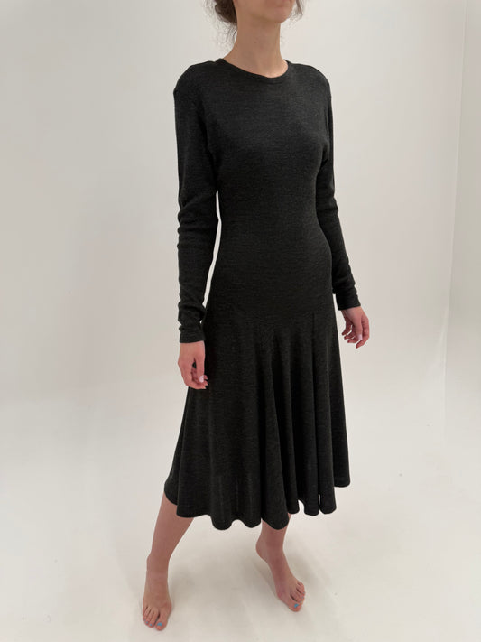 Rochie vintage cambrata maxi cu talie ușor căzută din tricot de lana extrafina