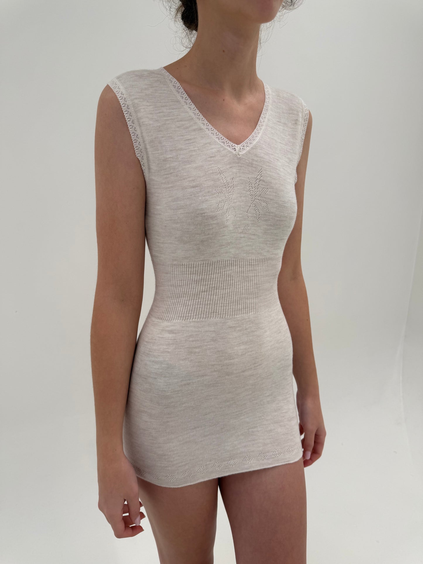 Topuri cambrate noi tip furou italian din lana extrafina irestringibila în croi lung