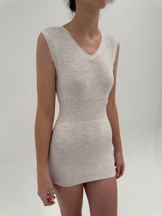 Topuri cambrate noi tip furou italian din lana extrafina irestringibila în croi lung