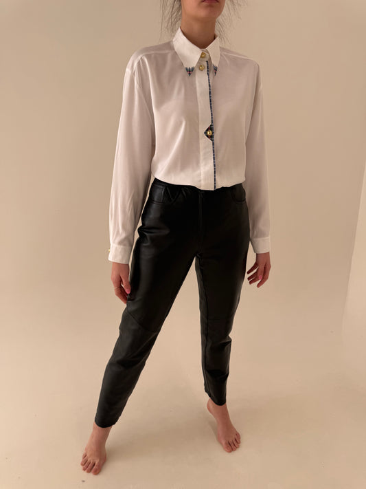 Pantaloni din piele naturală moale cu talie ultra înaltă în croi pe picior