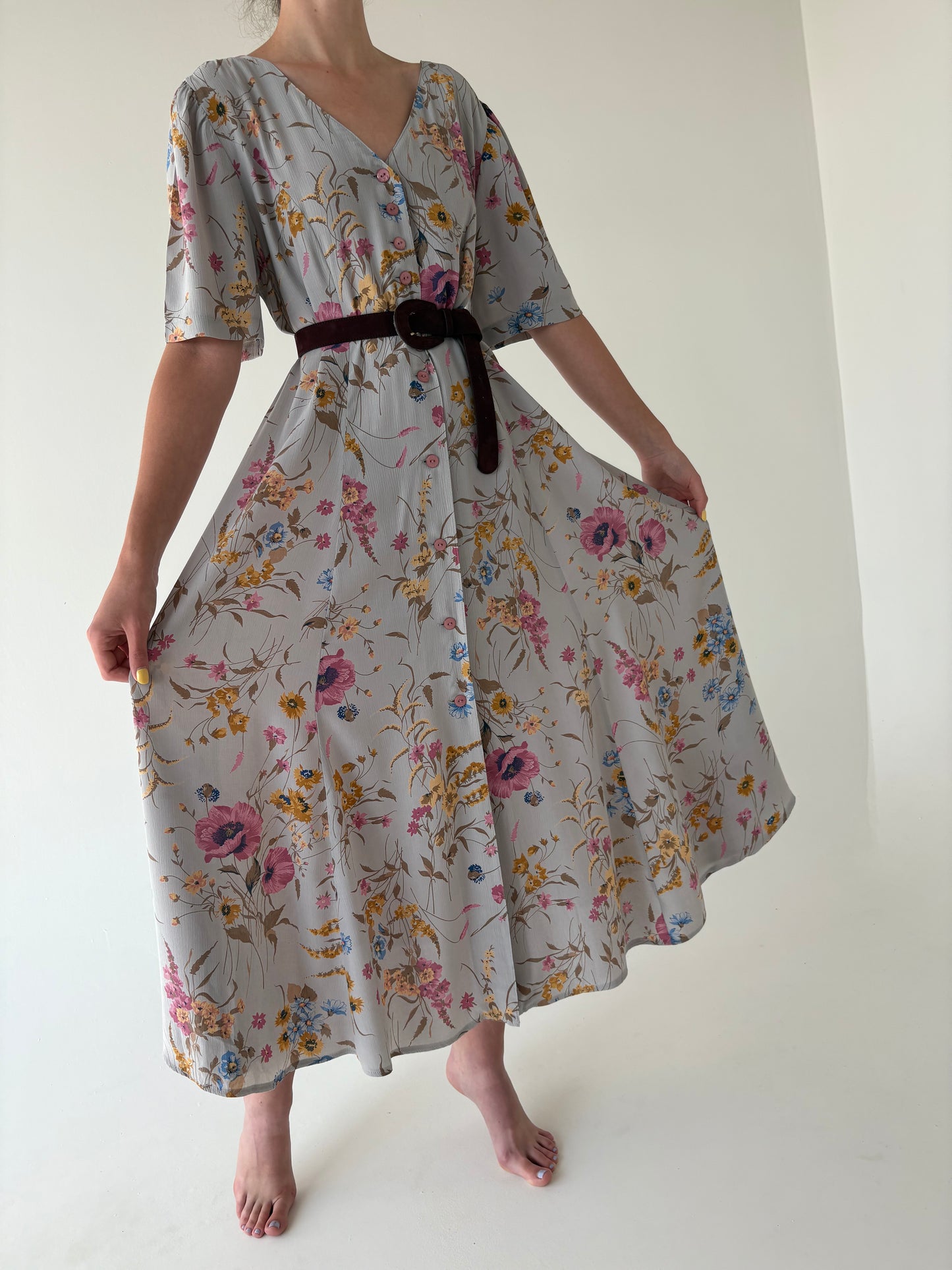 Rochie vintage maxi baby blue cu decupaj la spate și talie marcată