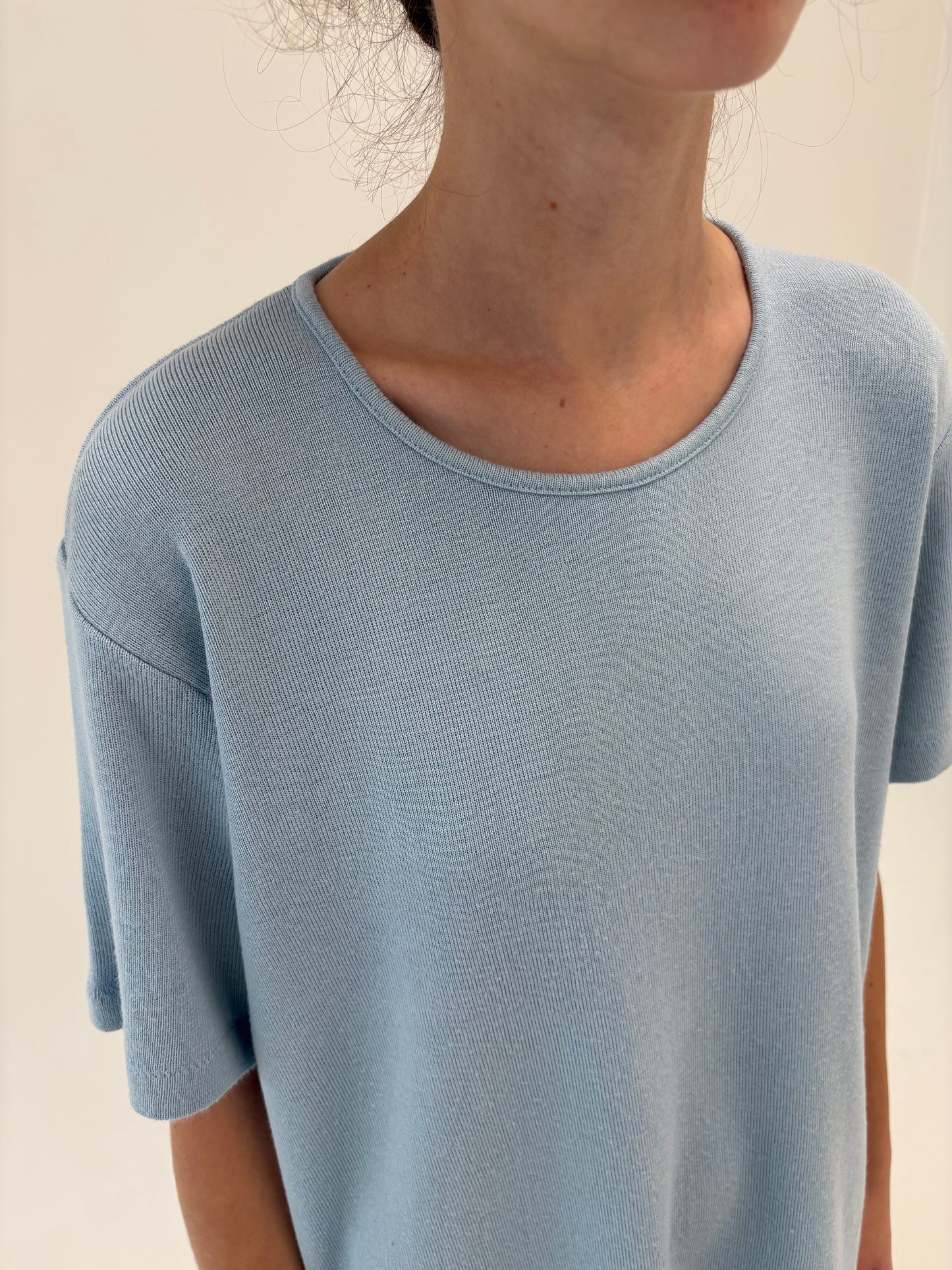 Top baby blue din lana extrafina de gramaj mare