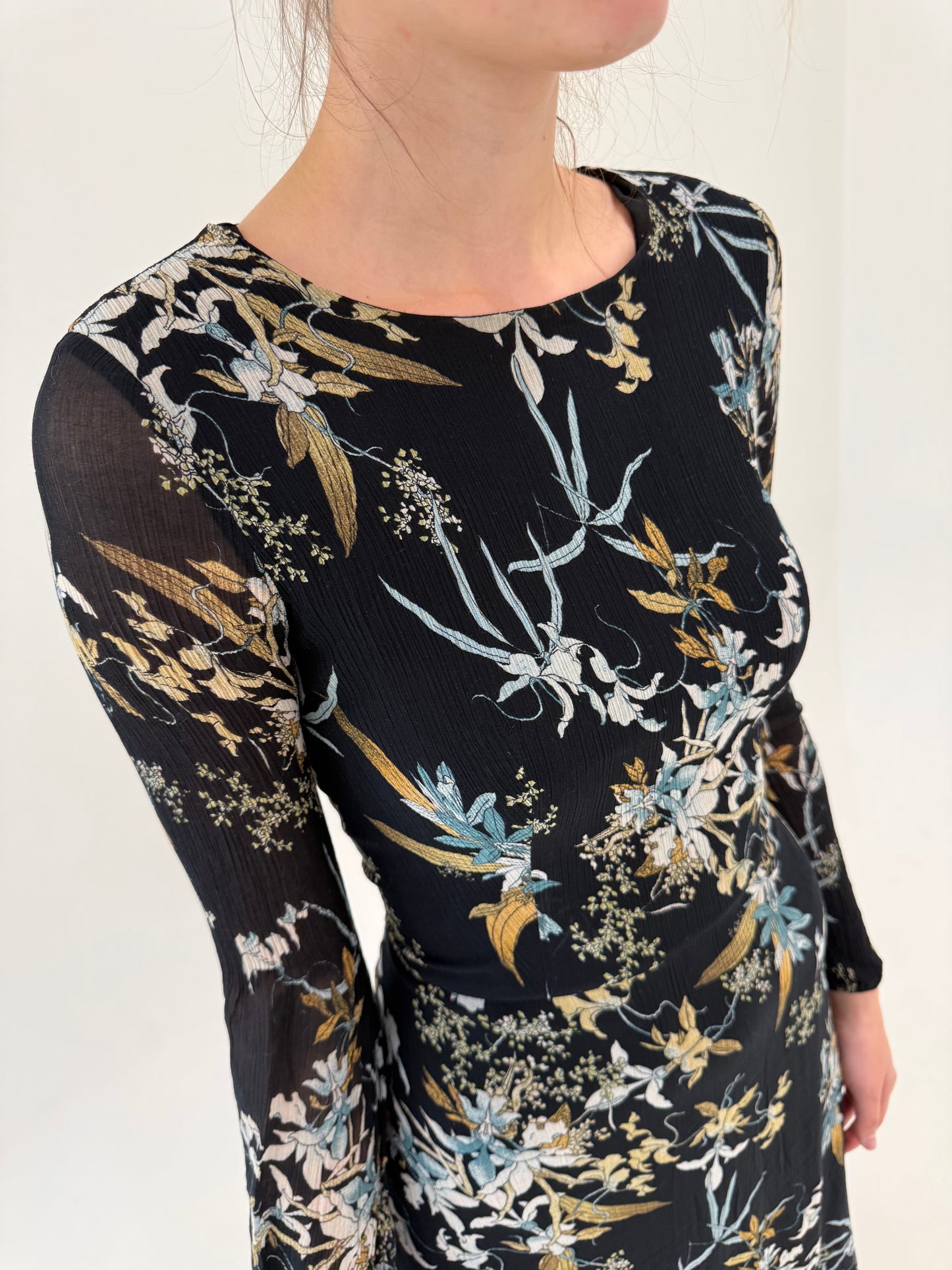 LBD maxi în croi minimalist cu print organic superb și talie marcată ultrainalta