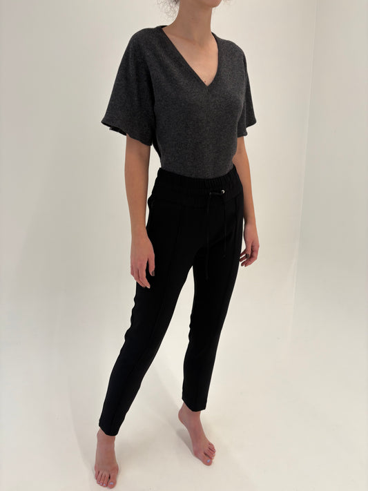 Pantaloni negri tall Laurel by Escada cu influențe casual și talie elastică