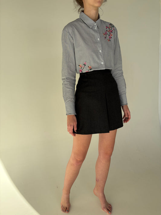 Fustă mini italiana cu talie ultra înaltă marcată din lana pura virgină